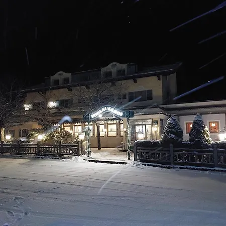 Hotel Voglauerhof 3*