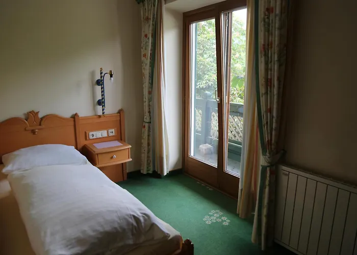 Hotel Voglauerhof 3*