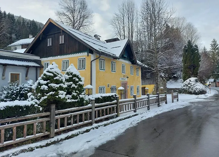 Hotel Voglauerhof 3*